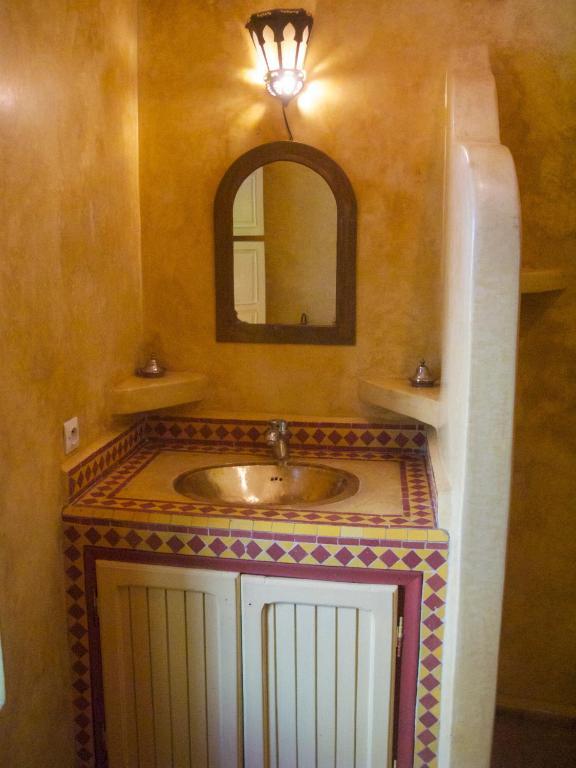 Osefina Riad